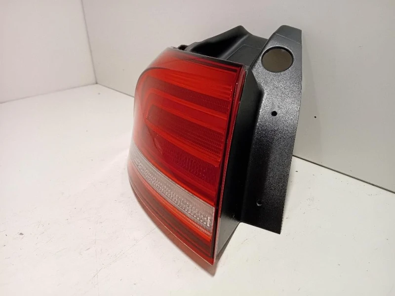 Fanale POST SX 3G9 945 311 Volkswagen Passat VII 2015