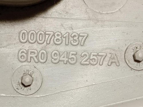 Fanale POST SX 6R0 945 257 A Volkswagen POLO VI 2009