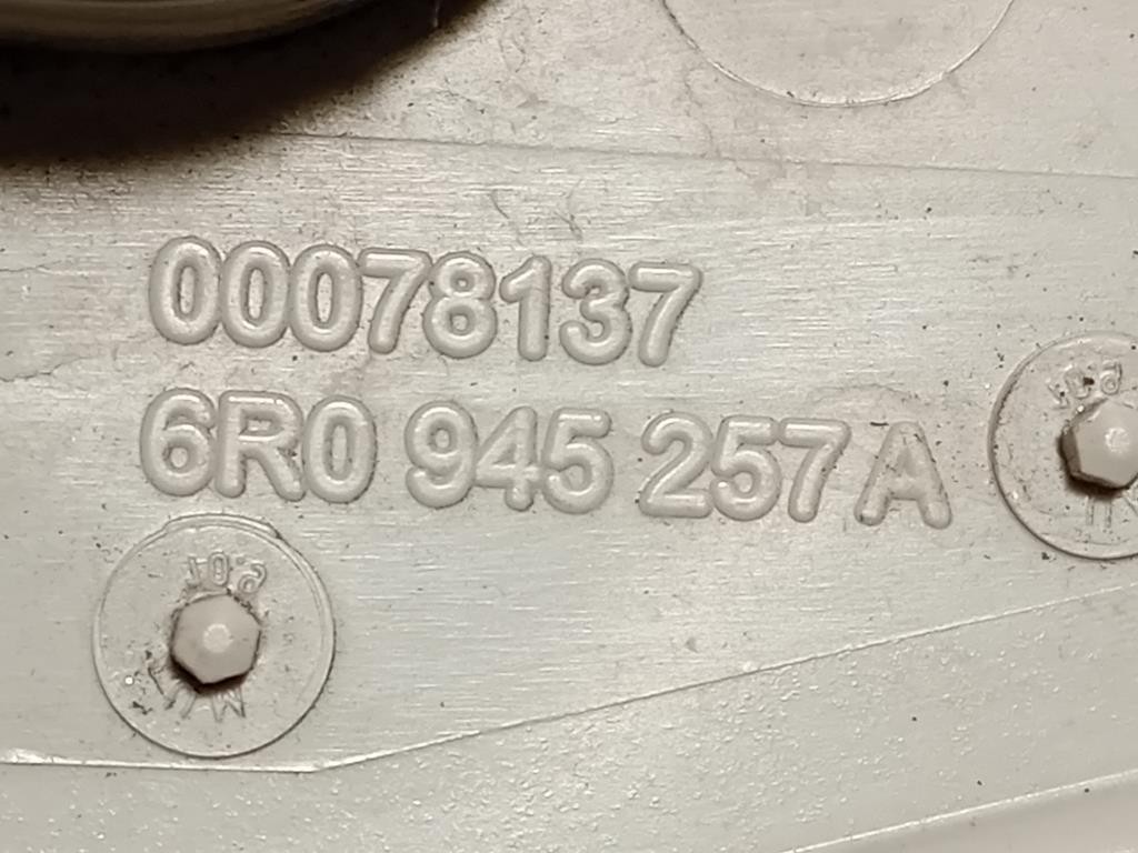 Fanale POST SX 6R0 945 257 A Volkswagen POLO VI 2009