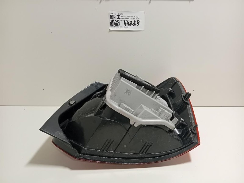 Fanale POST SX 6R0 945 257 A Volkswagen POLO VI 2009