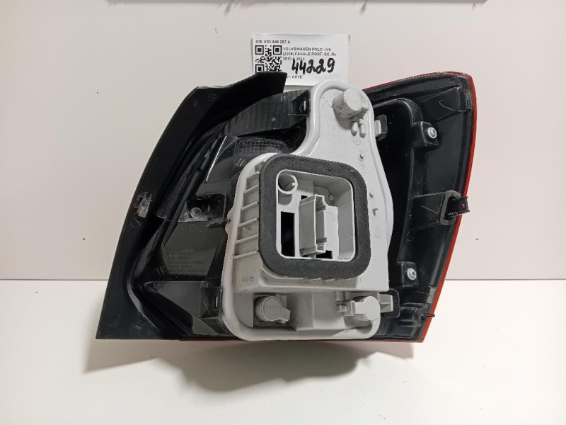 Fanale POST SX 6R0 945 257 A Volkswagen POLO VI 2009