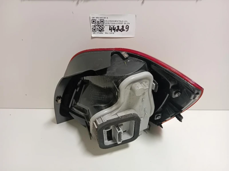 Fanale POST SX 6R0 945 257 A Volkswagen POLO VI 2009