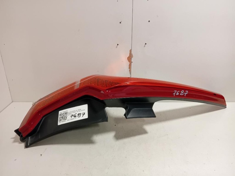 Fanale POST SX 32228279 GUARDARE FOTO CREPA Volvo XC90 II 2015