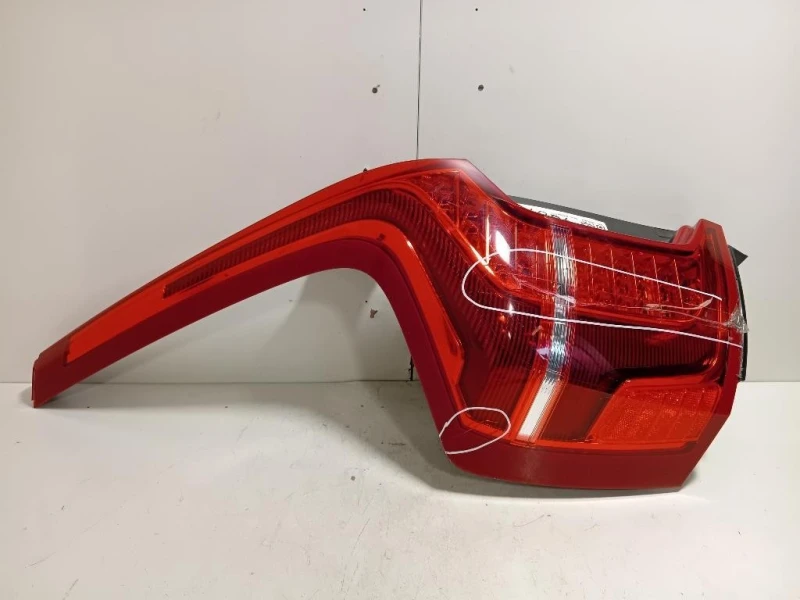 Fanale POST SX 32228279 GUARDARE FOTO CREPA Volvo XC90 II 2015