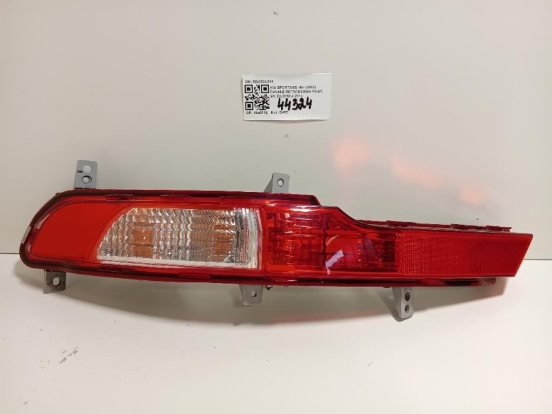 Fanale Retronebbia POST SX 924053U300 Kia Sportage III 2010