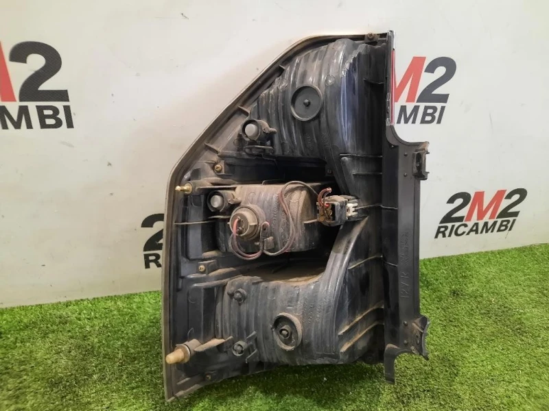 Fanale SUP POST DX MR548042 Mitsubishi Pajero III 2000