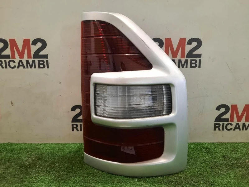 Fanale SUP POST DX MR548042 Mitsubishi Pajero III 2000
