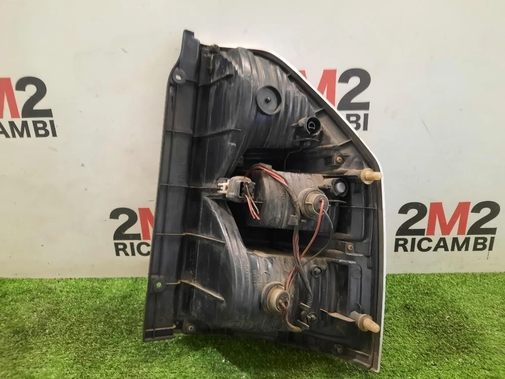 Fanale SUP POST SX MR388023 Mitsubishi Pajero III 2000