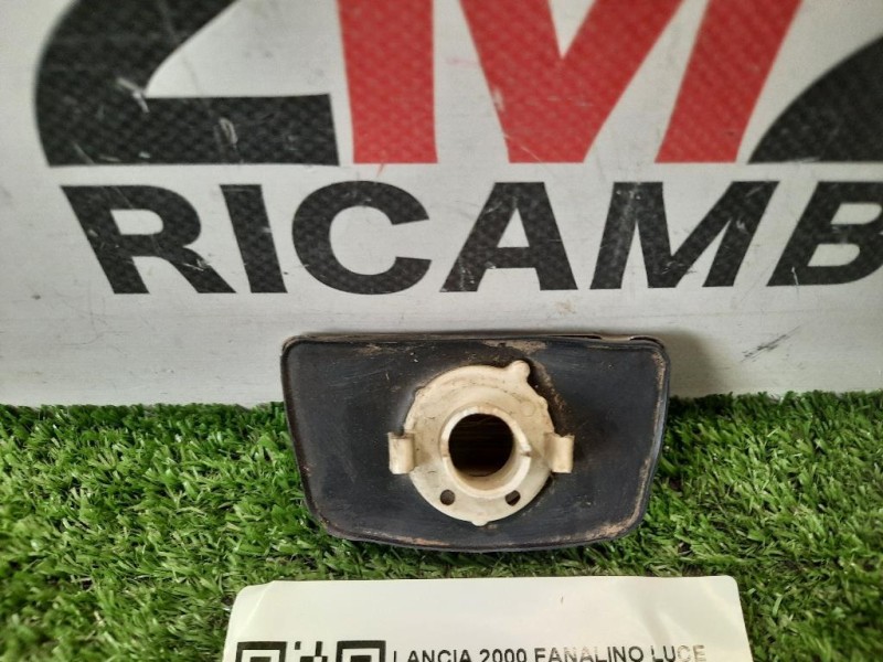 Fanalino LUCE Targa POST DX 10382016 Lancia 2000