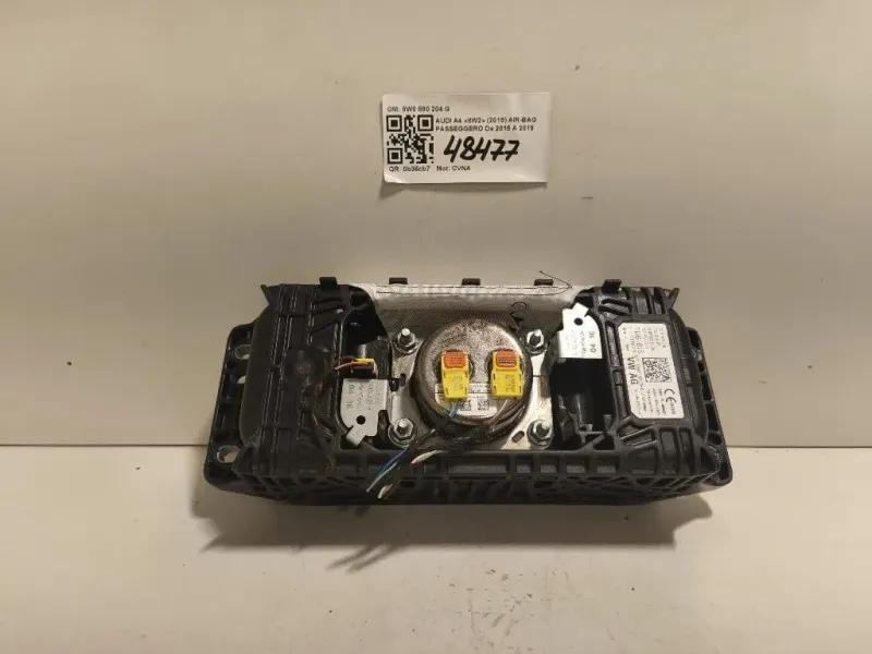 Air-bag Passeggero 8W0 880 204 G Audi A4 8W2 2015