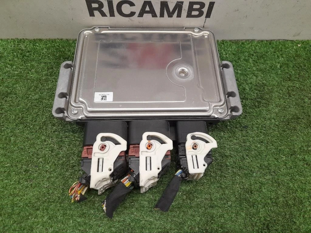 Centralina Iniezione 9678495980 Citroen C3 Picasso 2013