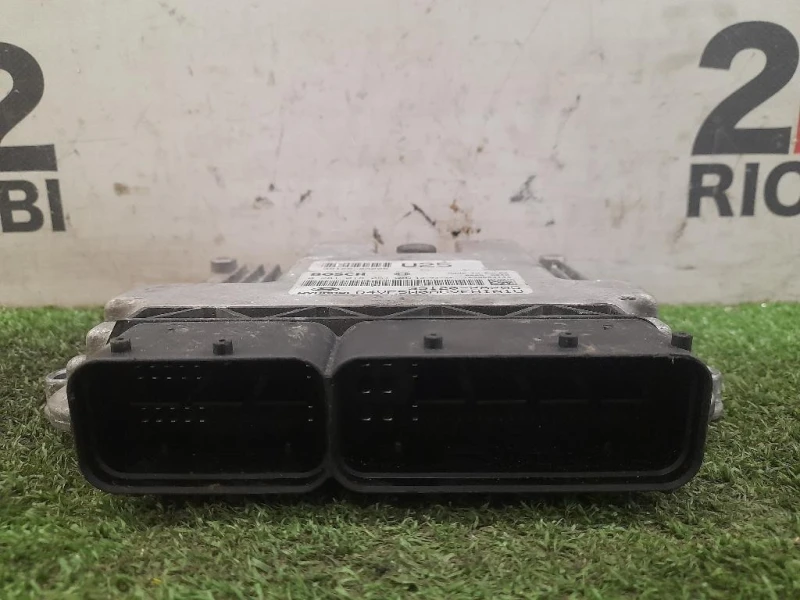 Centralina Iniezione 39120-2A205 Hyundai I40 2012