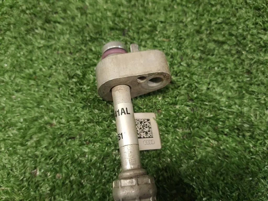Flessibile AC Compressorecondensatore 8W0816741AL Audi A4 8W2 2015