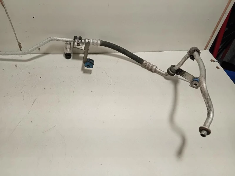 Flessibile AC Compressorecondensatore 51884458A Fiat 500L 2013