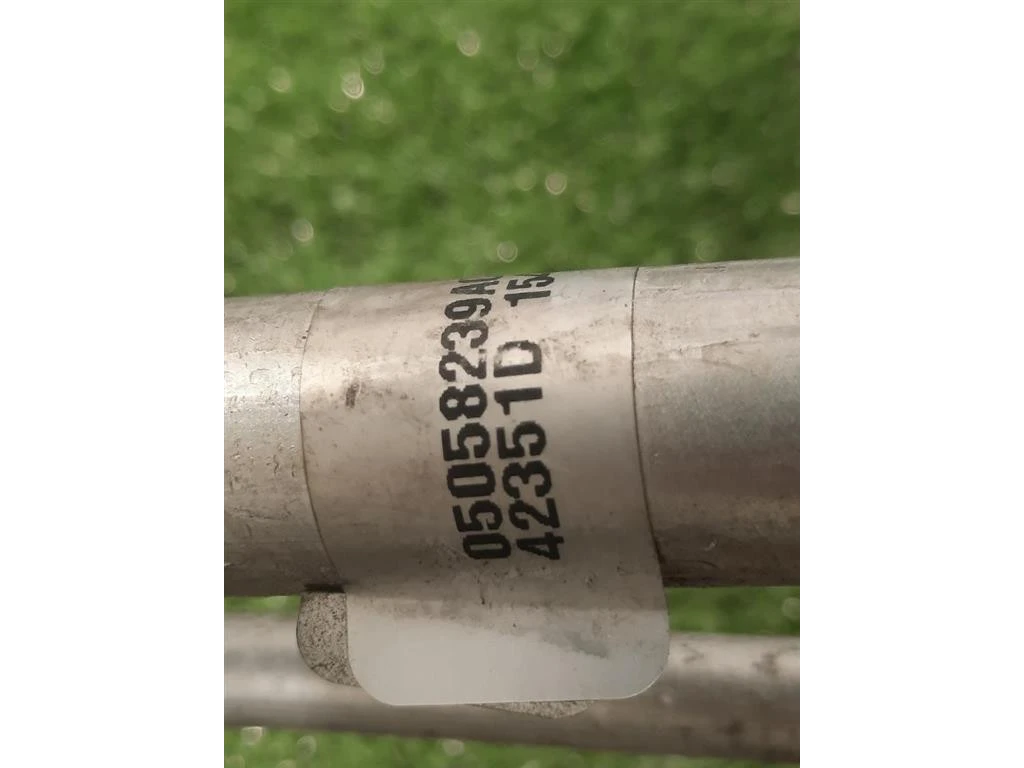 Flessibile AC Compressorecondensatore 05058239AC TUBO ARIA CONDIZIONATA Fiat Freemont 2011