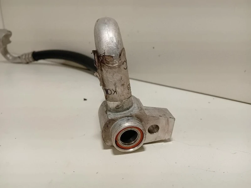 Flessibile AC Compressorecondensatore FLESSIBILE AC COMPRESSORECONDENSATORE Ford Focus IV 2014