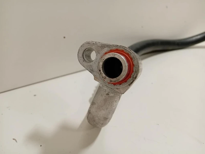 Flessibile AC Compressorecondensatore FLESSIBILE AC COMPRESSORECONDENSATORE Ford Focus IV 2014