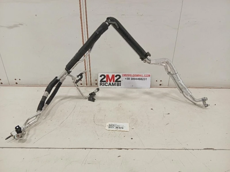 Flessibile AC Compressorecondensatore GK21- 19A834-CB Ford Transit V 2011