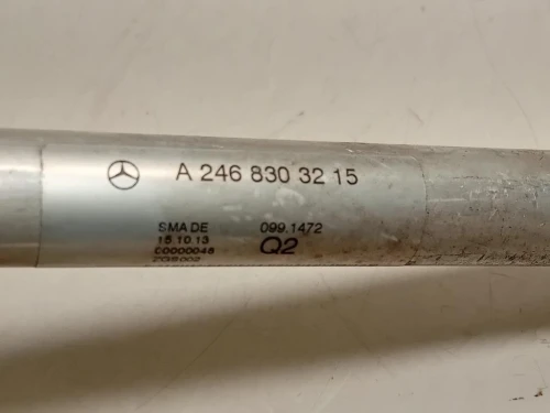 Flessibile AC Compressorecondensatore A2468303215 Mercedes Classe B W246 2012
