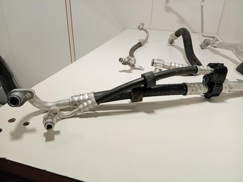 Flessibile AC Compressorecondensatore A1668304101 Mercedes Classe GLE W166 2015