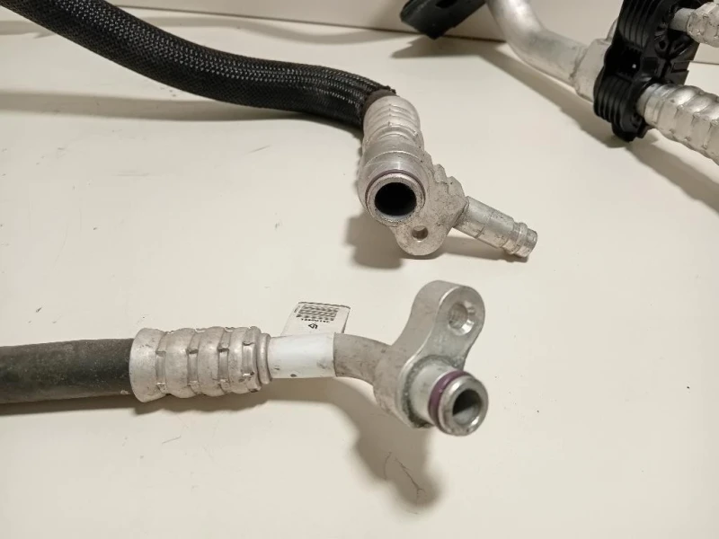 Flessibile AC Compressorecondensatore A1668304101 Mercedes Classe GLE W166 2015