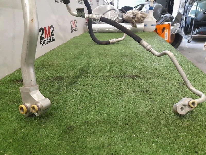 Flessibile AC Compressorecondensatore V1680543302 Mini MINI Cooper F56 2014