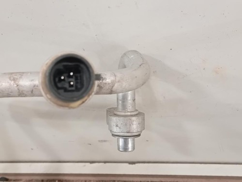 Flessibile AC Compressorecondensatore 39074956 Opel Astra K 2016