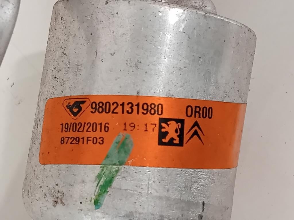 Flessibile AC Compressorecondensatore 9802131980 Peugeot 2008 I 2016