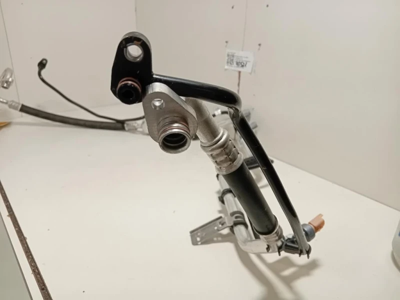 Flessibile AC Compressorecondensatore 9833241880 Peugeot 2008 II 2020