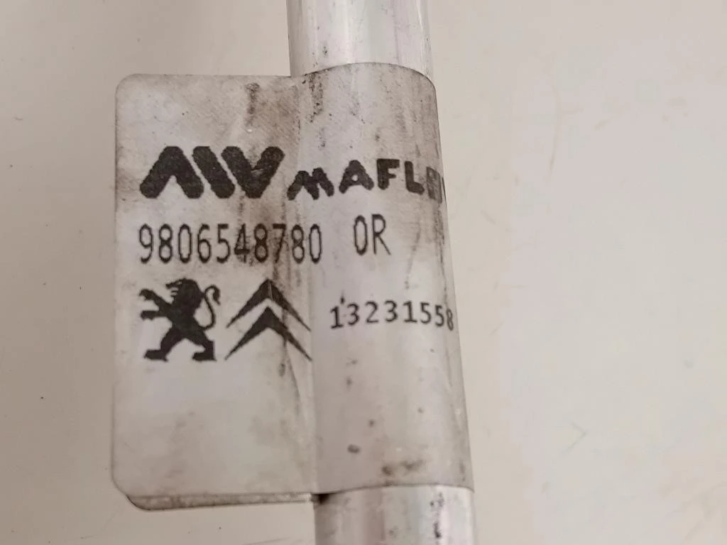 Flessibile AC Compressorecondensatore 9806548780 Peugeot Expert III 2016