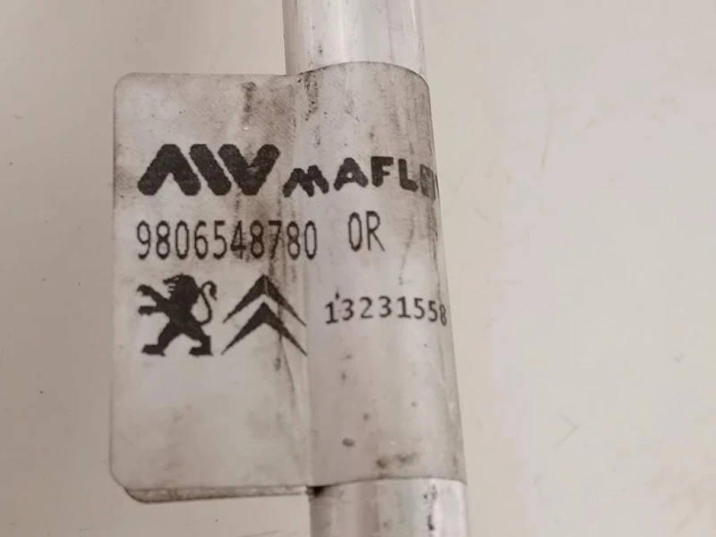 Flessibile AC Compressorecondensatore 9806548780 Peugeot Expert III 2016