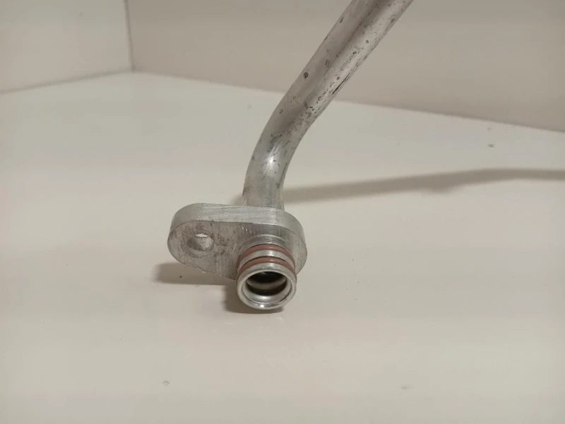 Flessibile AC Compressorecondensatore 9806548780 Peugeot Expert III 2016