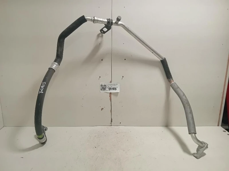 Flessibile AC Compressorecondensatore FLESSIBILE AC COMPRESSORECONDENSATORE Toyota Yaris IV 2017