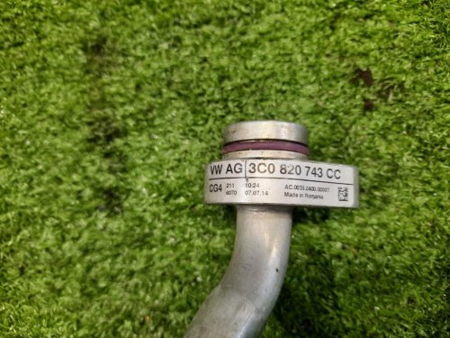 Flessibile AC Compressorecondensatore 3C0820743CC Volkswagen Passat VI 2011