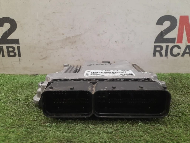 Centralina Iniezione E2355577674 Opel Astra J 2012