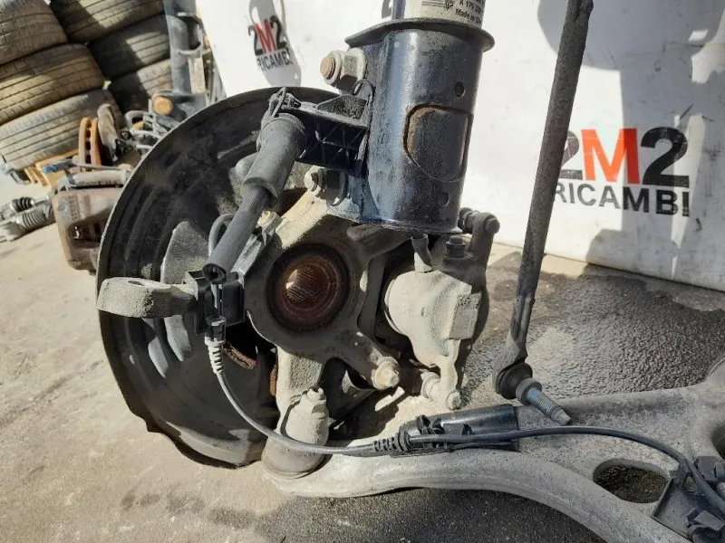 Fusello Ruota ANT SX A2463320100 A1763201938 Mercedes Classe A W176 2015