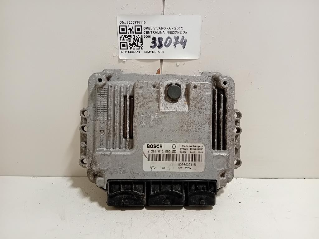 Centralina Iniezione 8200935115 0281017065 Opel Vivaro A 2007