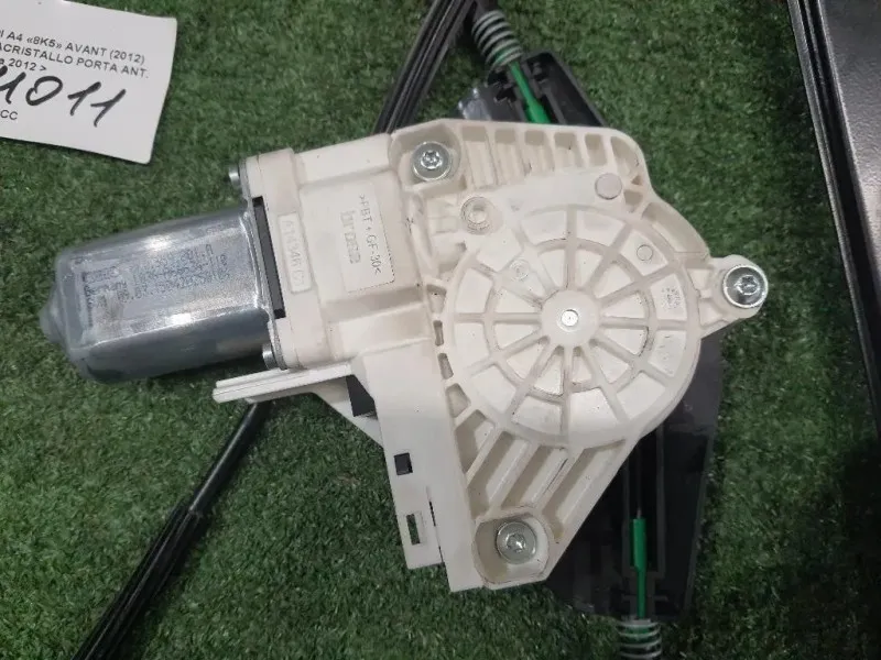 Alzacristallo Porta ANT SX 8K0837461E Audi A4 8K5 Avant 2012