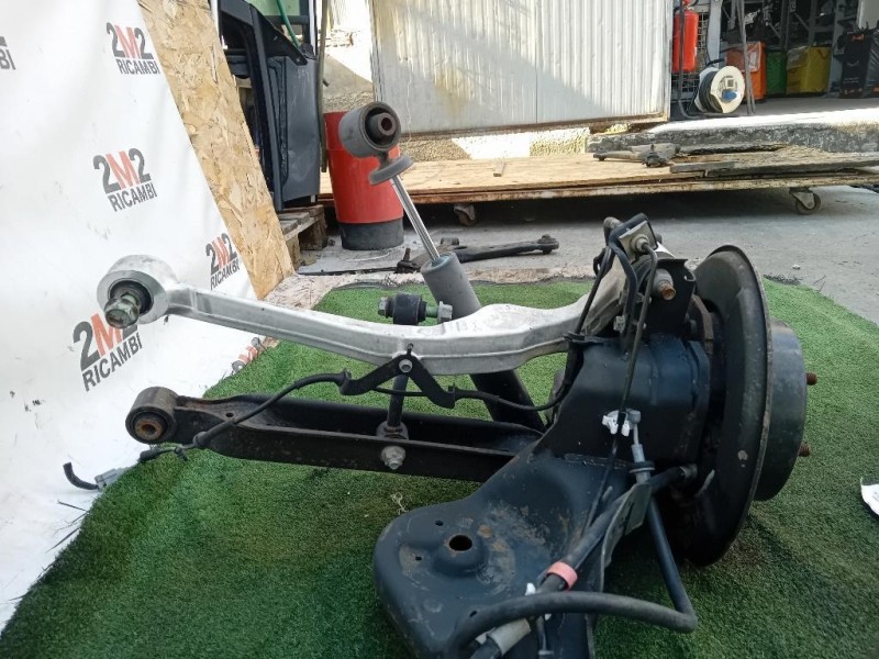 Fusello Ruota POST SX 55401JD00A Nissan Qashqai I 2007