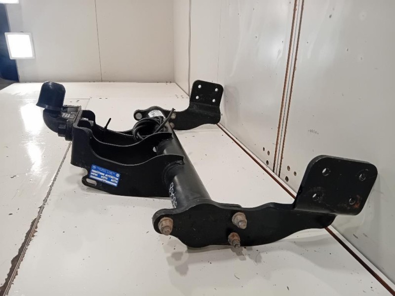 Gancio DI Traino POST GANCIO DI TRAINO POST Ford Transit Custom I 2013