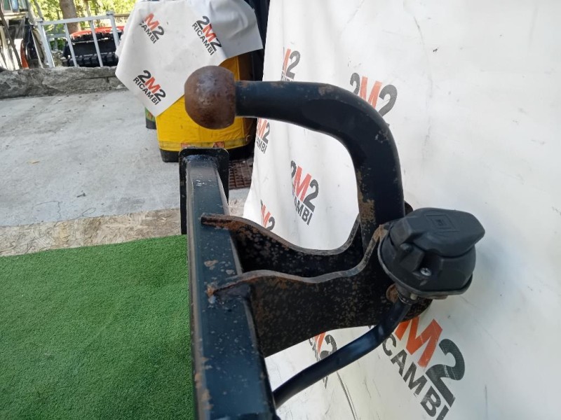 Gancio DI Traino POST 13320746 Opel Zafira C 2012