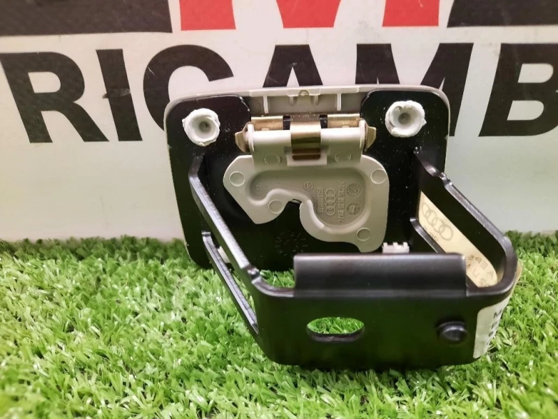 Gancio PER Tende Bagagliaio SX 8K9861735A Audi A4 8KH Allroad 2012