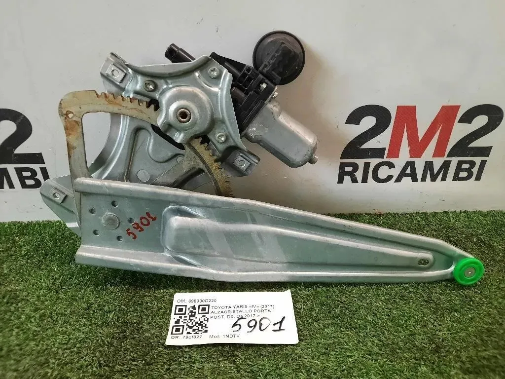 Alzacristallo Porta POST DX 698300D220 Toyota Yaris IV 2017