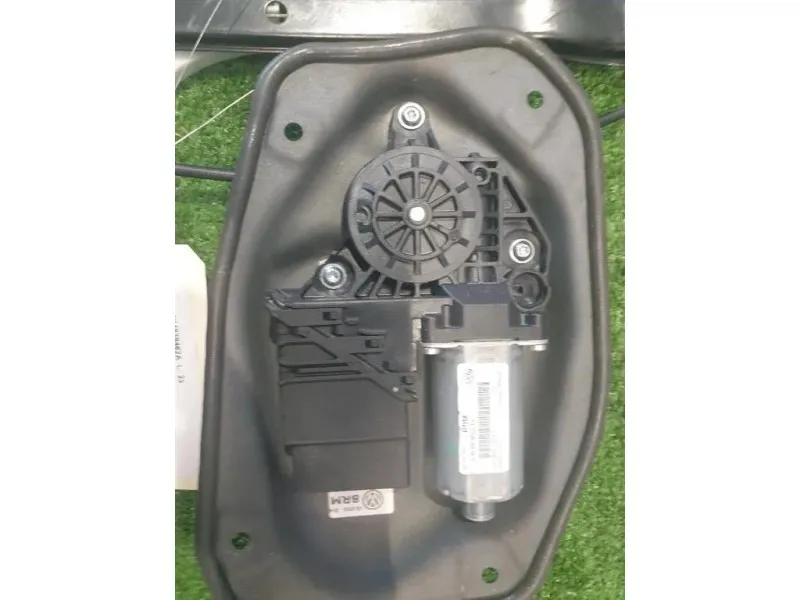 Alzacristallo Porta POST DX 1K4839462A Volkswagen GOLF V 2004