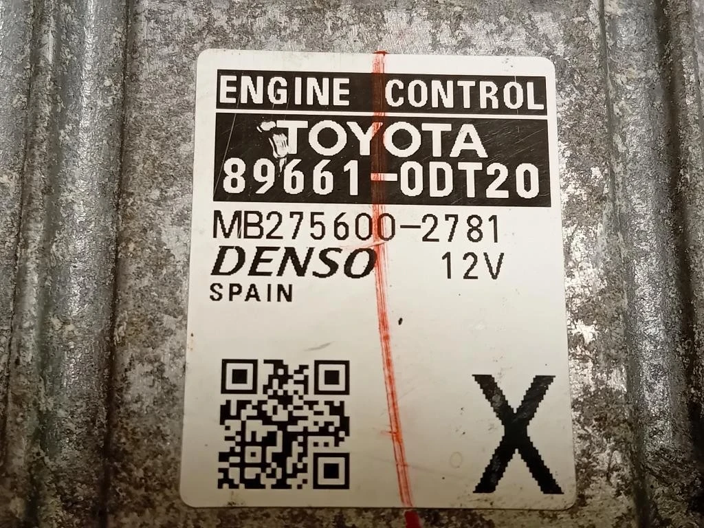 Centralina Iniezione 89661-0DT20 Toyota Yaris IV 2014