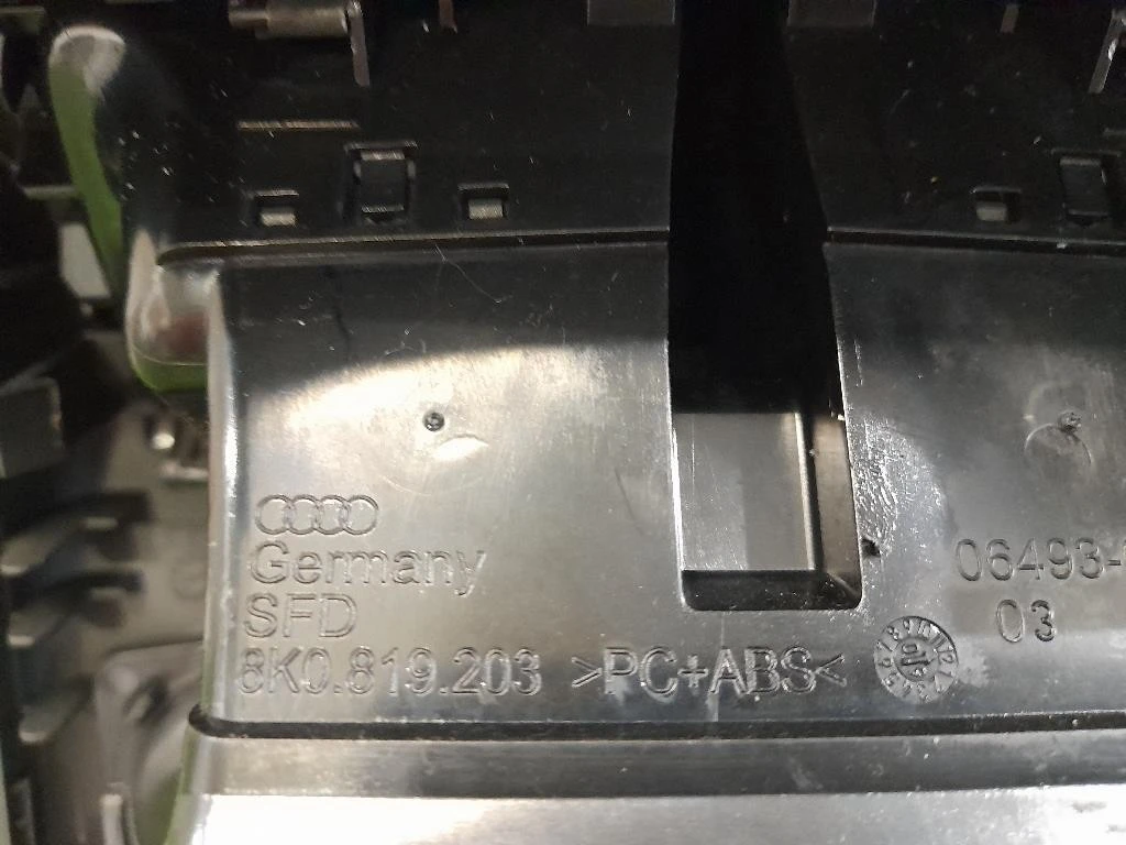 Griglia Condotto ARIA Console Centrale POST POST 8K0819203D Audi A5 8T3 2012