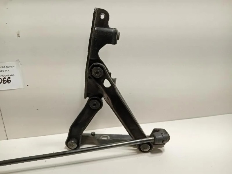 Ammortizzatore Cofano ANT DX A1718800129AMMORTIZZATORE COFANO ANT DX+CERNERA Mercedes Classe SLK R171 2004