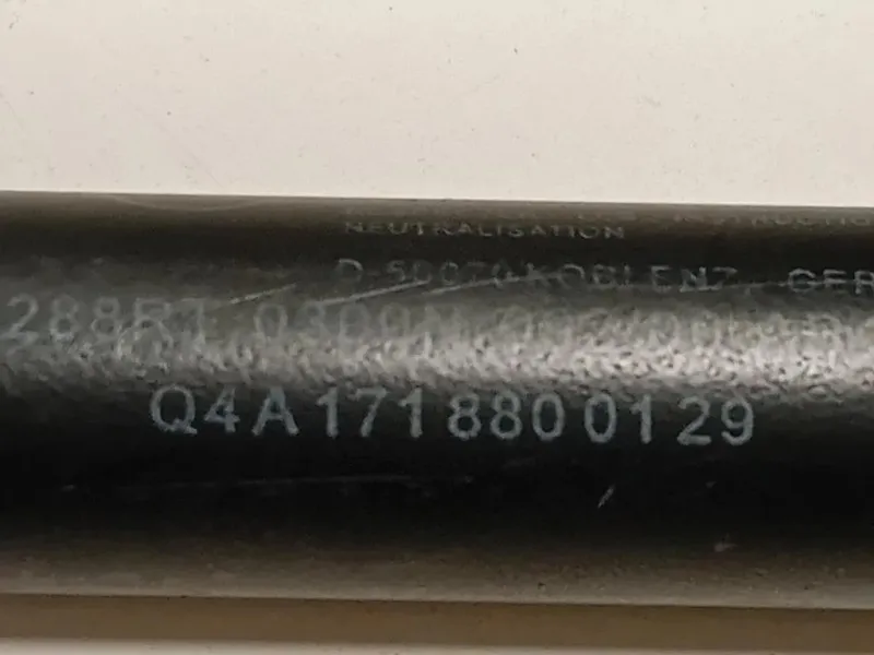 Ammortizzatore Cofano ANT DX A1718800129AMMORTIZZATORE COFANO ANT DX+CERNERA Mercedes Classe SLK R171 2004