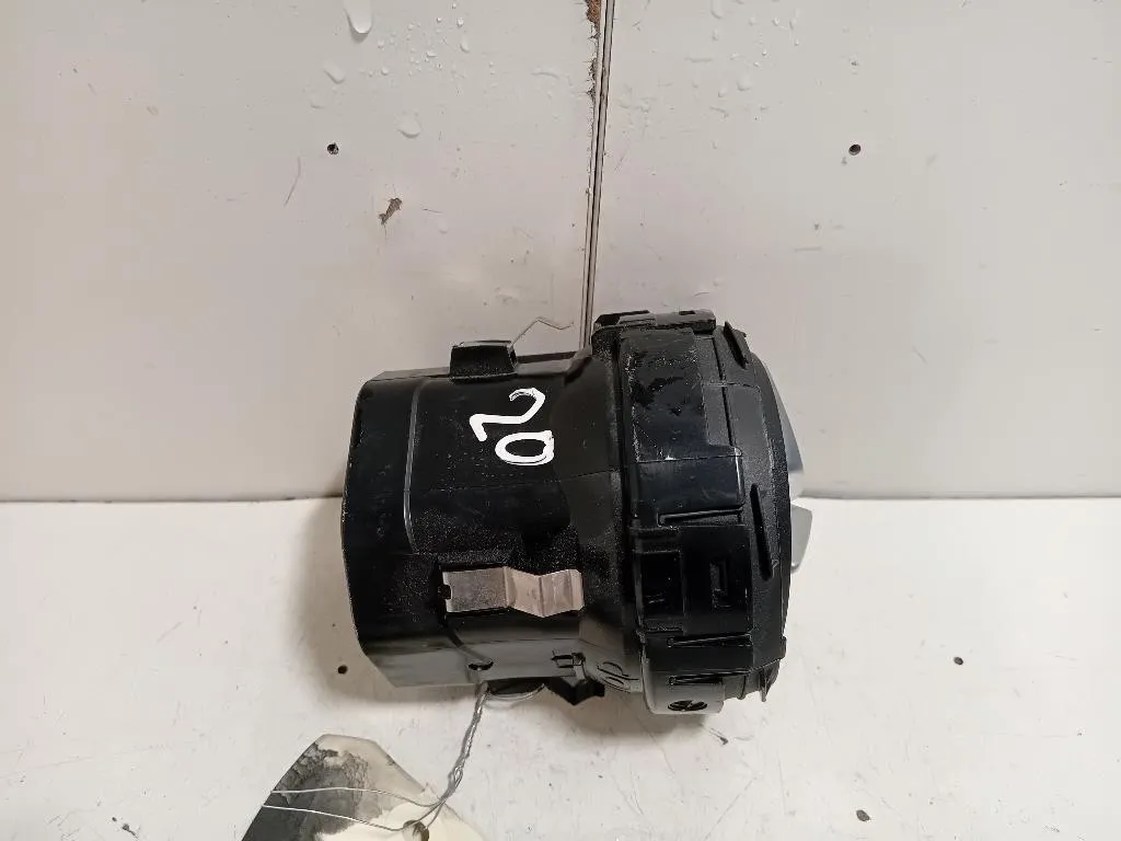 Griglia Condotto ARIA Cruscotto ANT DX A1768300754 DXSX Mercedes Classe A W176 2013