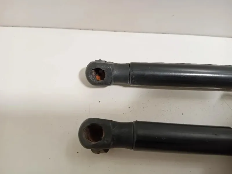 Ammortizzatore Portello POST DX 8W9 827 552 B SX+DX Audi A4 8W5 Avant 2015